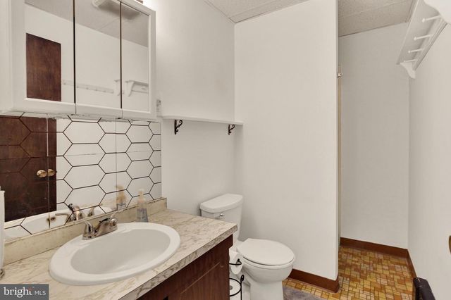 1301 BUTTER LN, Reading, PA 19606