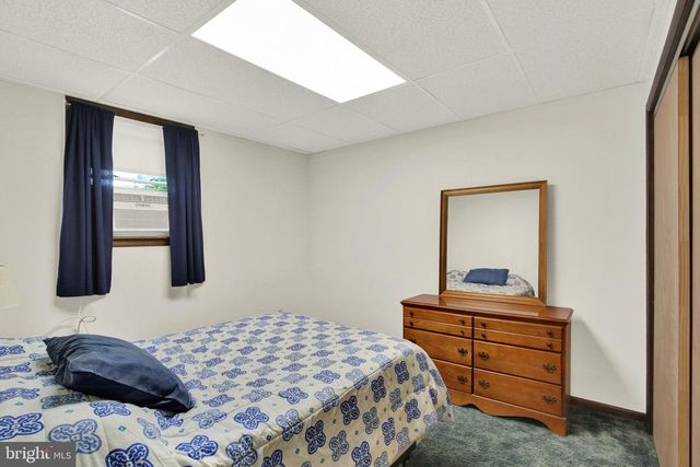 1301 BUTTER LN, Reading, PA 19606