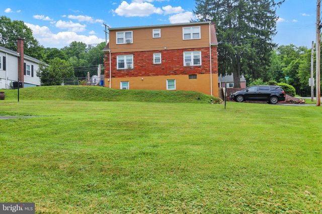 1301 BUTTER LN, Reading, PA 19606