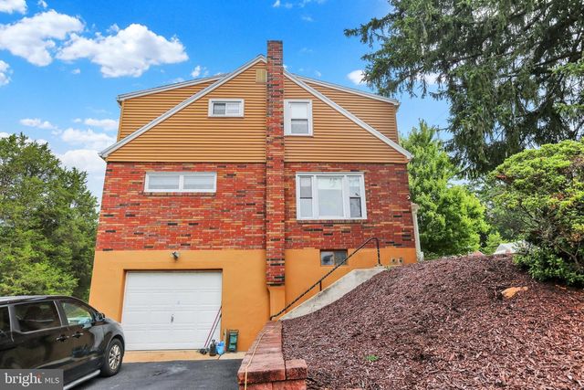 1301 BUTTER LN, Reading, PA 19606