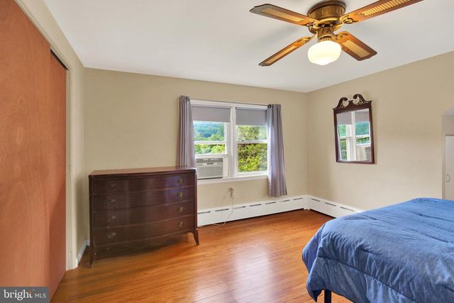 1301 BUTTER LN, Reading, PA 19606