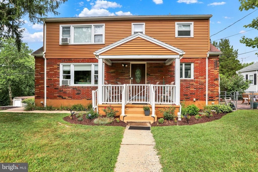 1301 BUTTER LN, Reading, PA 19606