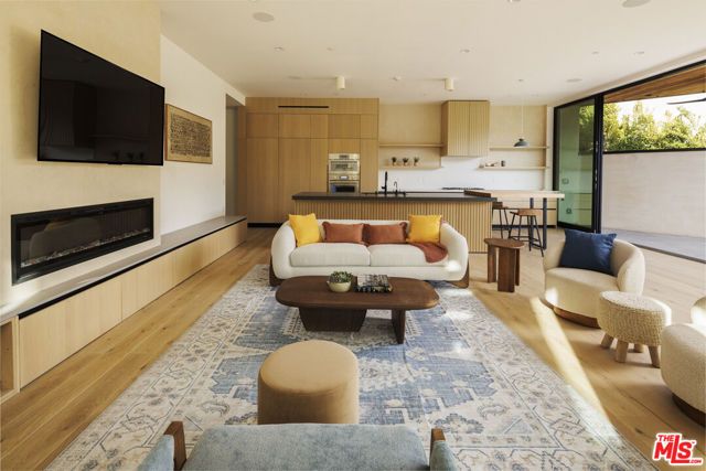 3755 Camino De La Cumbre, Sherman Oaks, CA 91423