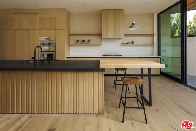 3755 Camino De La Cumbre, Sherman Oaks, CA 91423