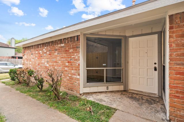 8510 Woodcamp Drive, Houston, TX 77088