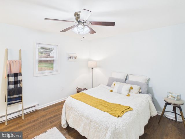 214 BREWSTER DR, Lancaster, PA 17603