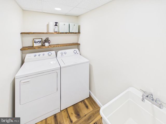 214 BREWSTER DR, Lancaster, PA 17603