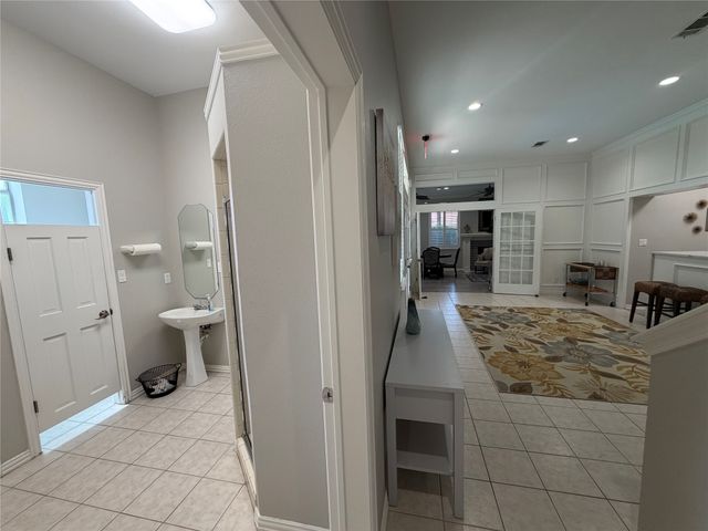 408 Milla Lane, Euless, TX 76039
