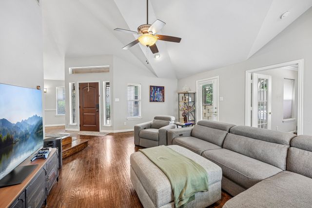 408 Milla Lane, Euless, TX 76039