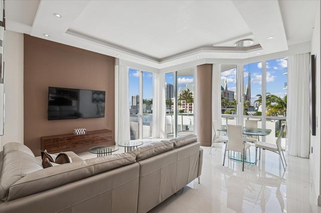 111 SE 8th Ave 1005, Fort Lauderdale, FL 33301