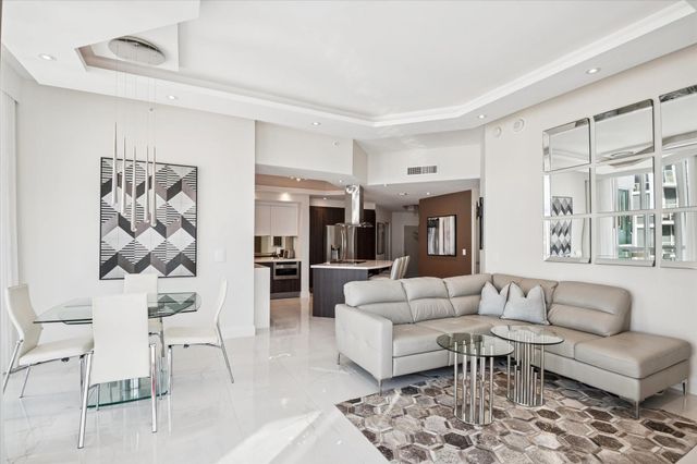 111 SE 8th Ave 1005, Fort Lauderdale, FL 33301