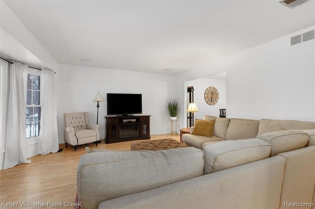 3780 Bass Lake Road, Commerce Twp, MI 48382