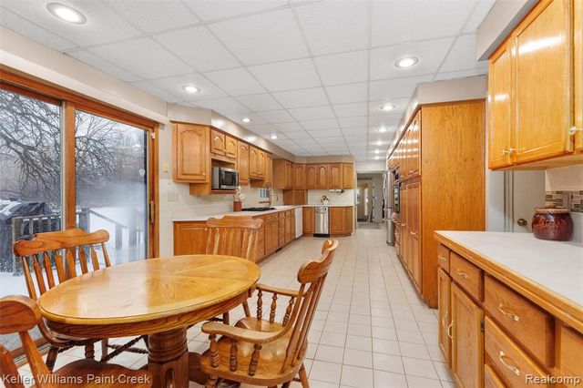 3780 Bass Lake Road, Commerce Twp, MI 48382