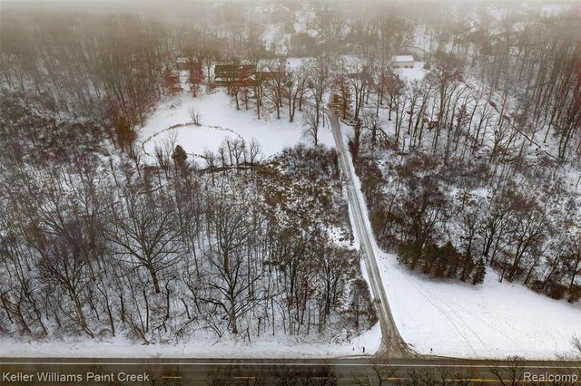 3780 Bass Lake Road, Commerce Twp, MI 48382
