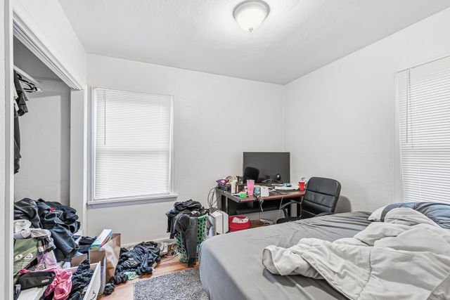 868 NE A Street, Grants Pass, OR 97526