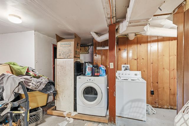 868 NE A Street, Grants Pass, OR 97526