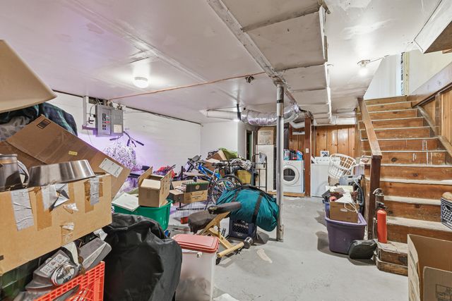 868 NE A Street, Grants Pass, OR 97526