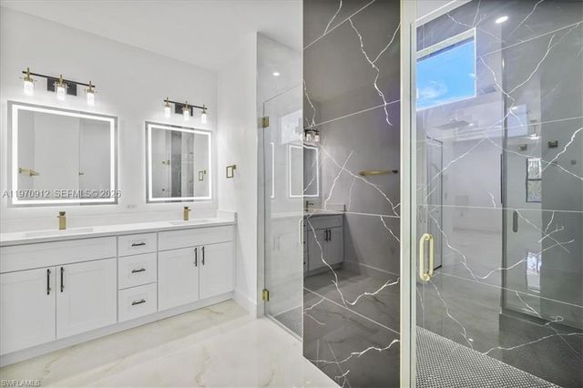 2400 CONROY AVE N, Lehigh Acres, FL 33971