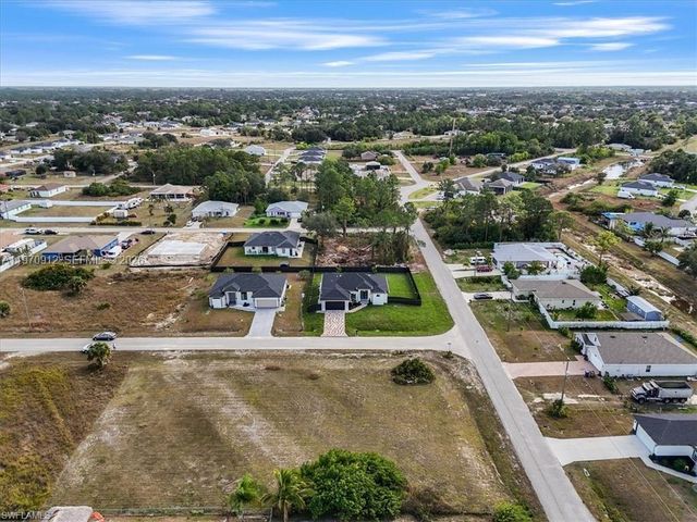 2400 CONROY AVE N, Lehigh Acres, FL 33971