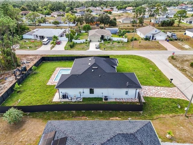 2400 CONROY AVE N, Lehigh Acres, FL 33971