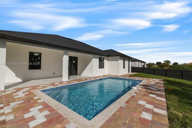 2400 CONROY AVE N, Lehigh Acres, FL 33971