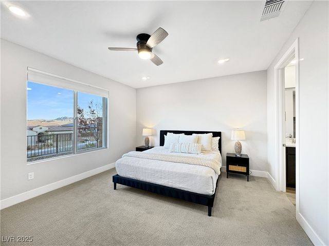 92 Stone Bluff Lane, Henderson, NV 89011