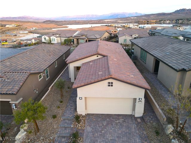 92 Stone Bluff Lane, Henderson, NV 89011