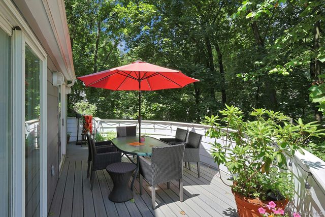 28 Sycamore Lane, Irvington, NY 10533