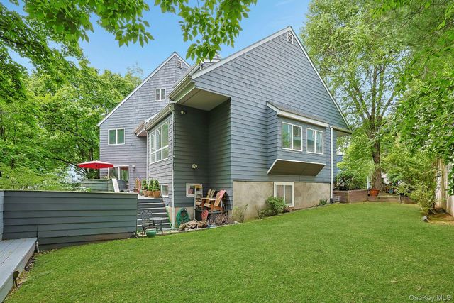 28 Sycamore Lane, Irvington, NY 10533