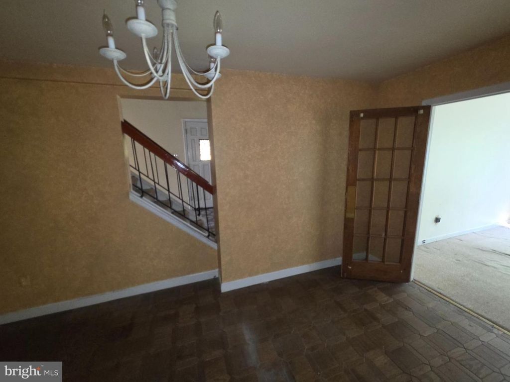 Image 10 of property listing at 2504 PANTHER LN, Bowie, MD 20716