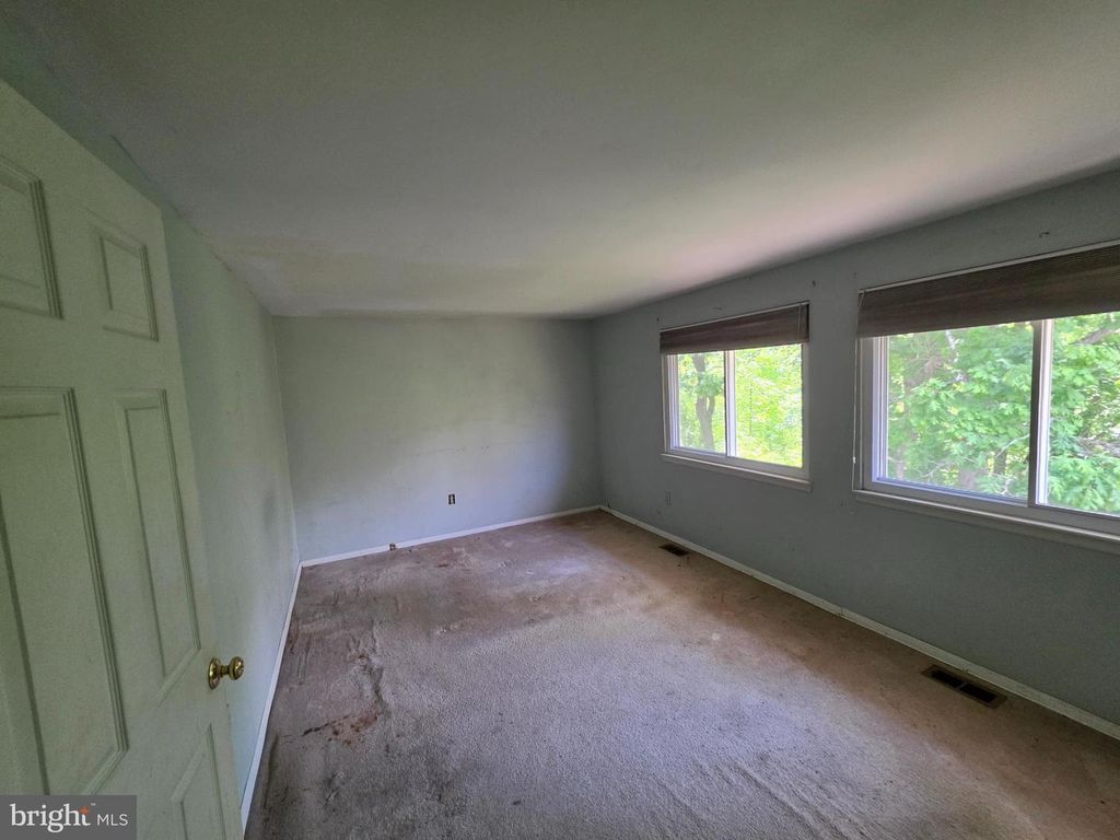 Image 19 of property listing at 2504 PANTHER LN, Bowie, MD 20716