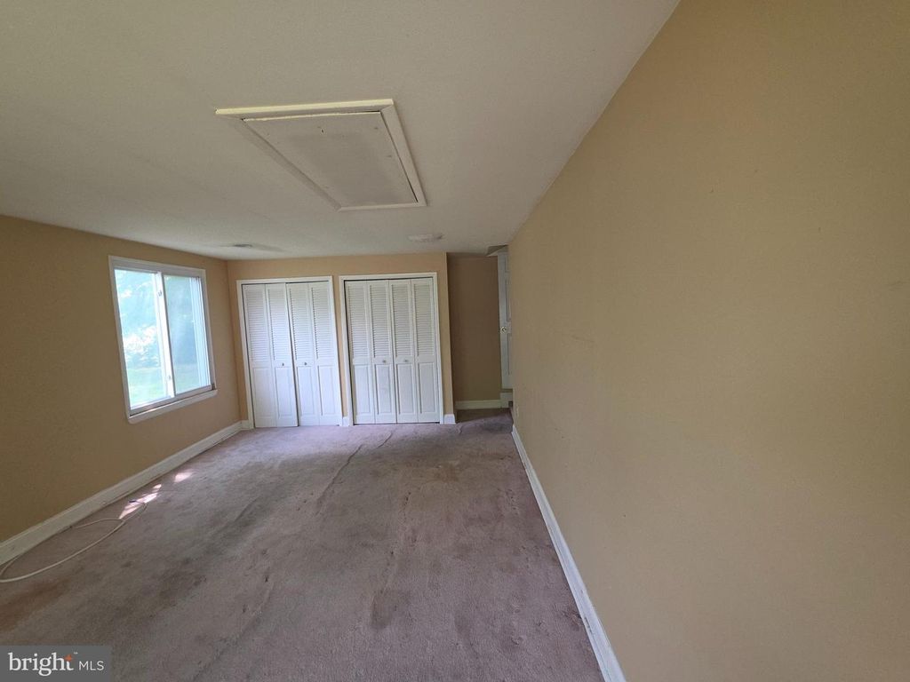 Image 6 of property listing at 2504 PANTHER LN, Bowie, MD 20716