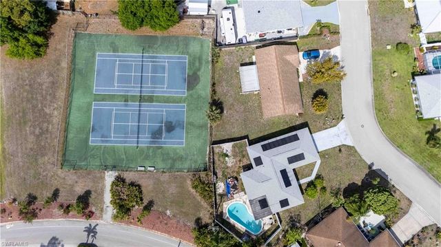 5506 Harbor LN, North Fort Myers, FL 33917