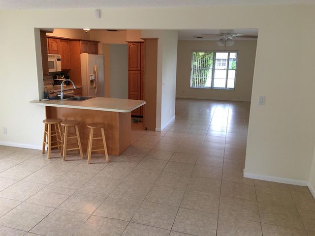 8842 SE Sandcastle Circle, Hobe Sound, FL 33455
