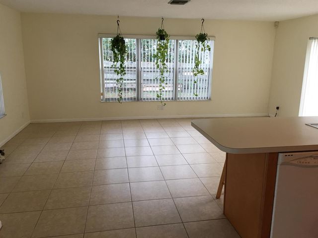 8842 SE Sandcastle Circle, Hobe Sound, FL 33455