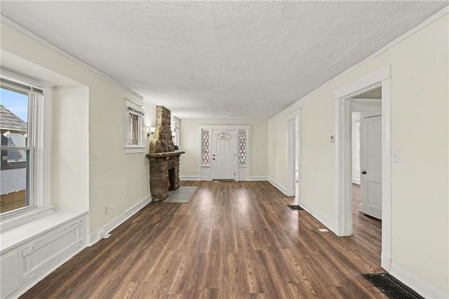 4026 Agnes Avenue, Kansas City, MO 64130