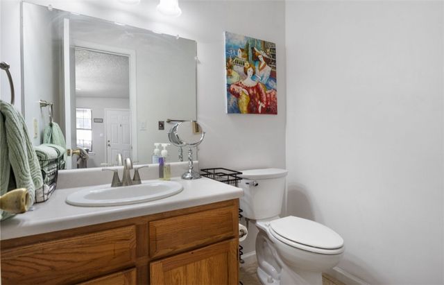 304 Fairway Circle b, Springdale, AR 72764