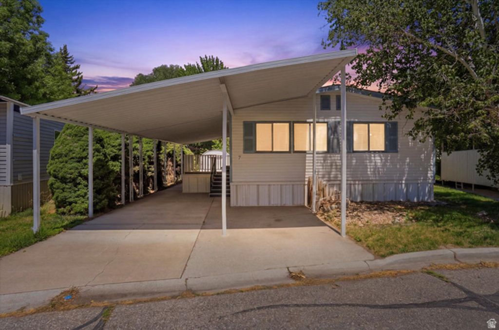 975 E 6600 S #7, Uintah, UT 84405 — exterior