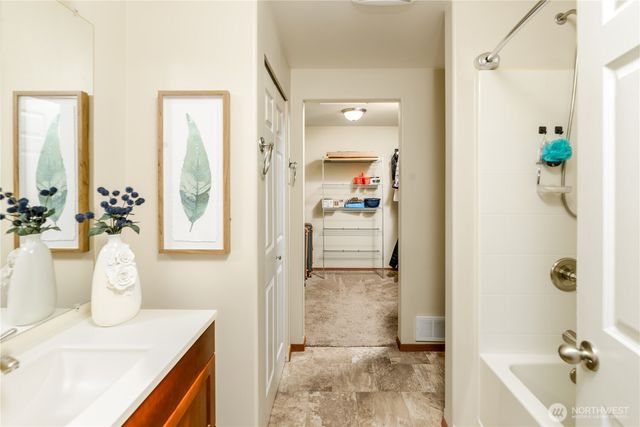 1137 Highland Avenue, Port Angeles, WA 98362