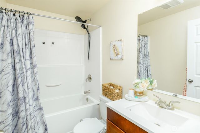 1137 Highland Avenue, Port Angeles, WA 98362