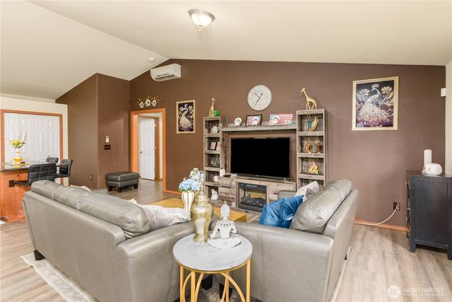 1137 Highland Avenue, Port Angeles, WA 98362