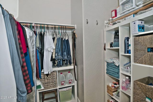 1239 W PAISLEY Drive, San Tan Valley, AZ 85143