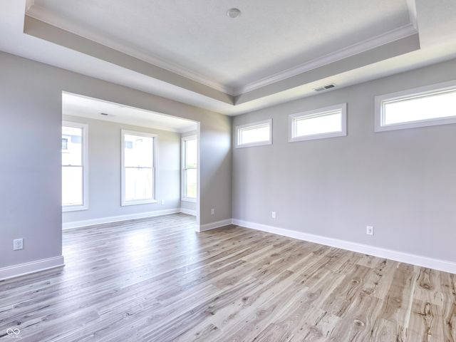 7073 Yosemite Drive, Zionsville, IN 46077