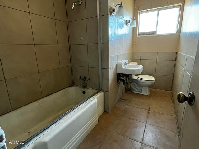 4733 Guadalupe Drive, El Paso, TX 79904