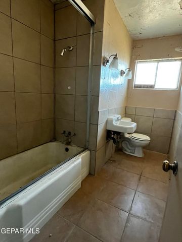 4733 Guadalupe Drive, El Paso, TX 79904