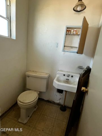 4733 Guadalupe Drive, El Paso, TX 79904