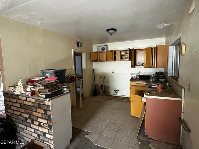 4733 Guadalupe Drive, El Paso, TX 79904