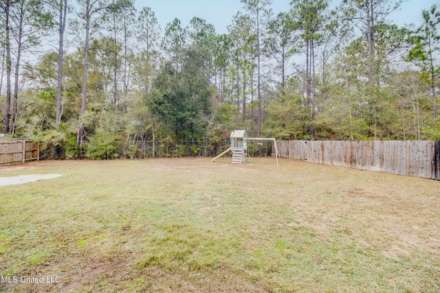 6543 Eastland Circle, Biloxi, MS 39532