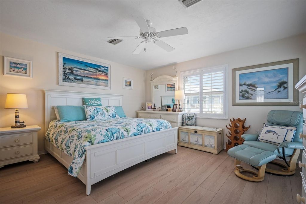 Image 29 of property listing at 923 LOCUST STREET, New Smyrna Beach, FL 32169