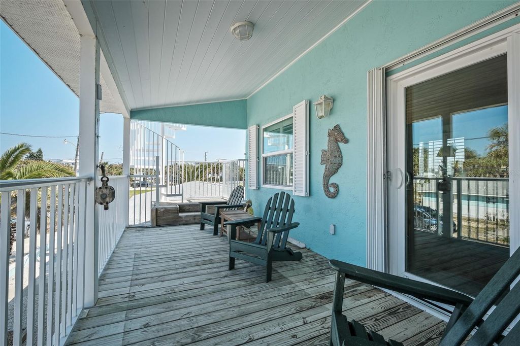 Image 39 of property listing at 923 LOCUST STREET, New Smyrna Beach, FL 32169